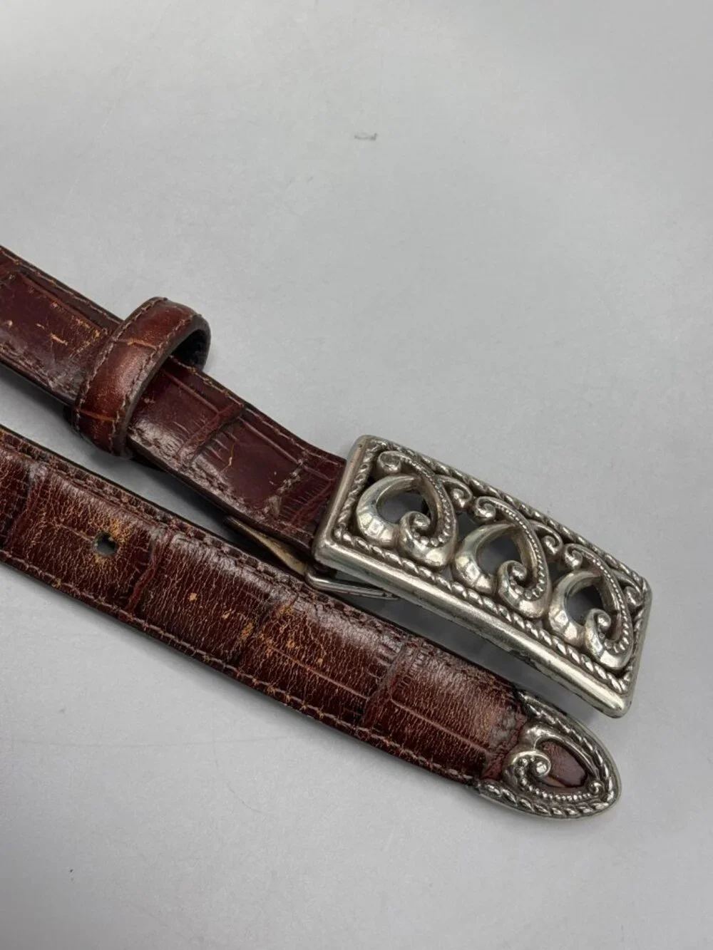 Brighton Fashion Belt Womens S-28 Brown Embossed Leather Silver Plated Buckle